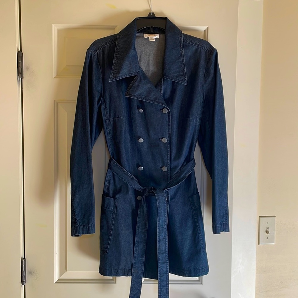 Talbots Woman’s size 14 lightweight denim jacket.